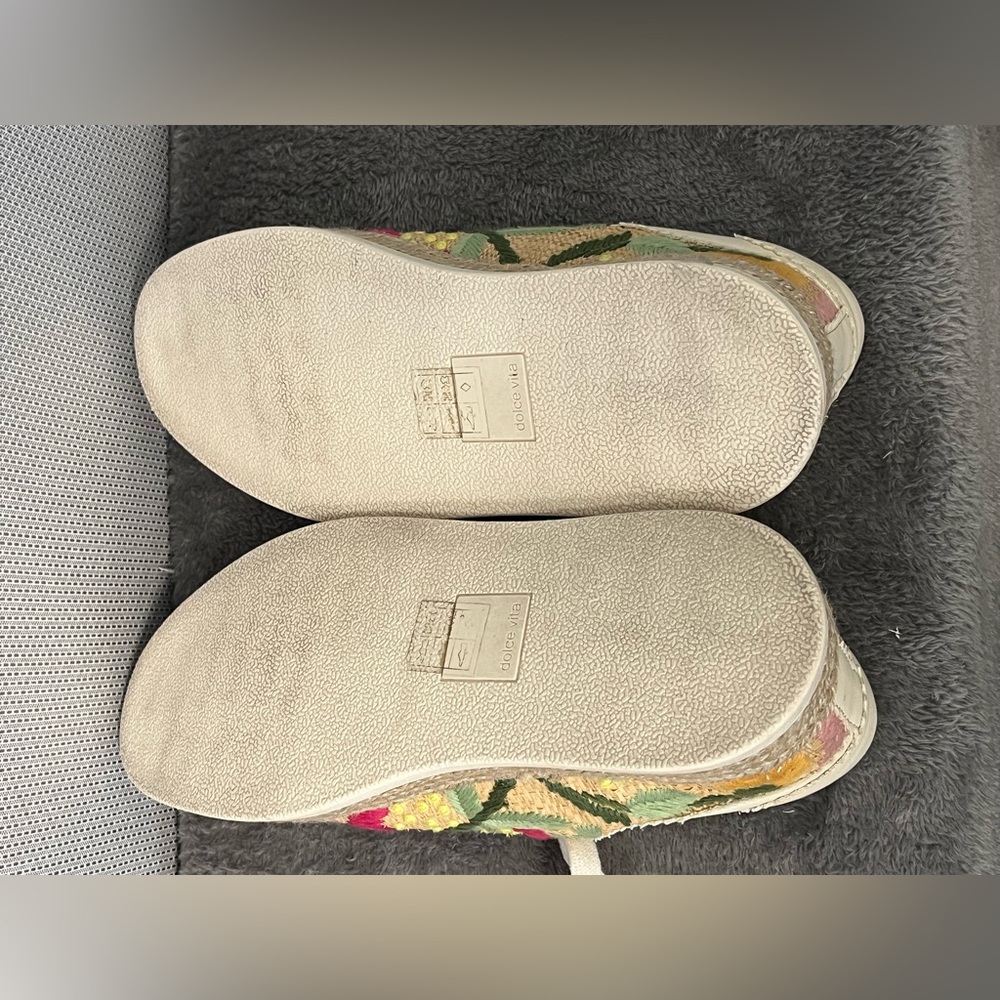Dolce Vita Azalia Floral Embroidered Espadrille Lace-Up Sneakers. Multicolored 9 - Picture 10 of 16
